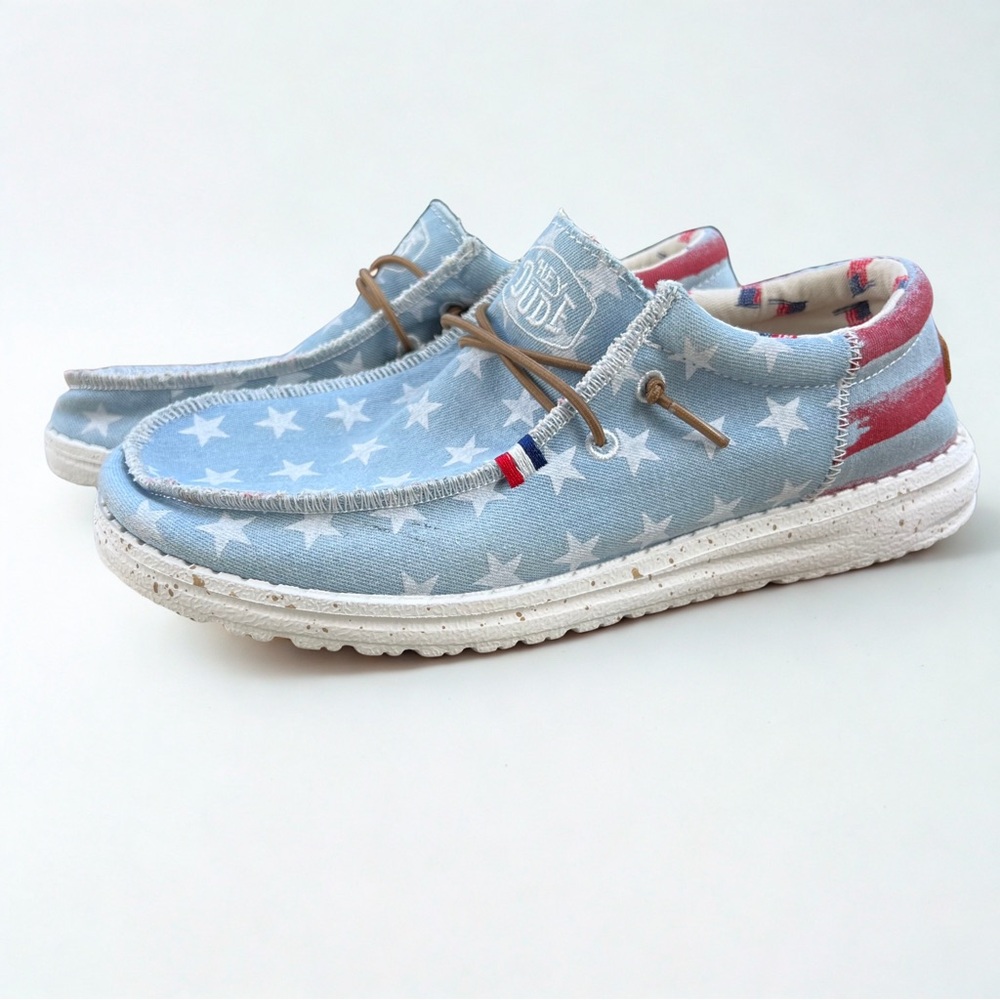 Hey Dude Denim Star and Stripes Red White & Blue Casual Loafer Sneakers Size 6 Y